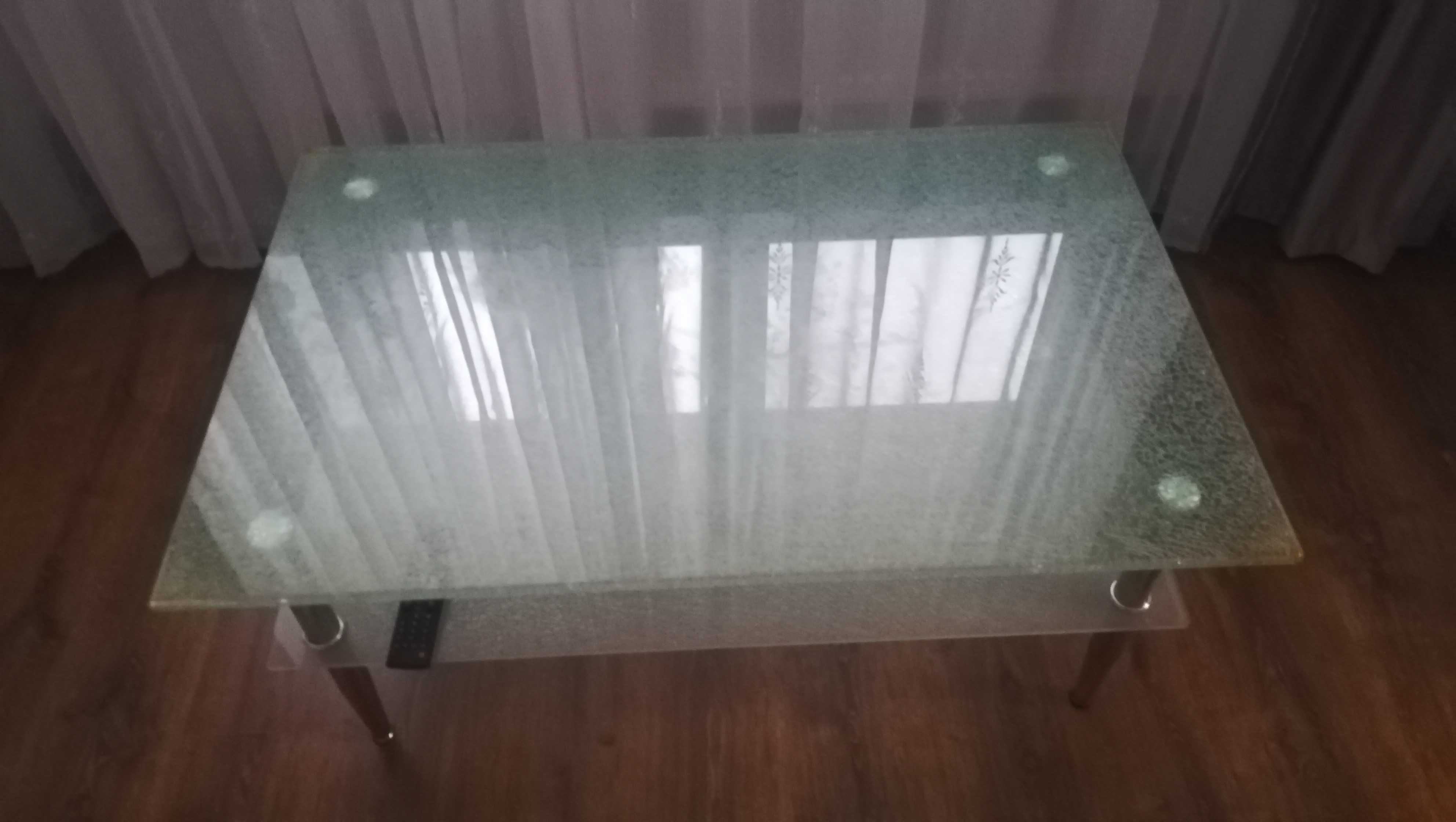 Masă de sticlă cu picioare din inox