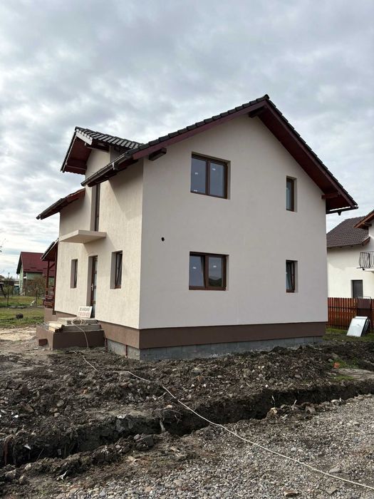 Vand casa noua caramida 120 mp Reghin