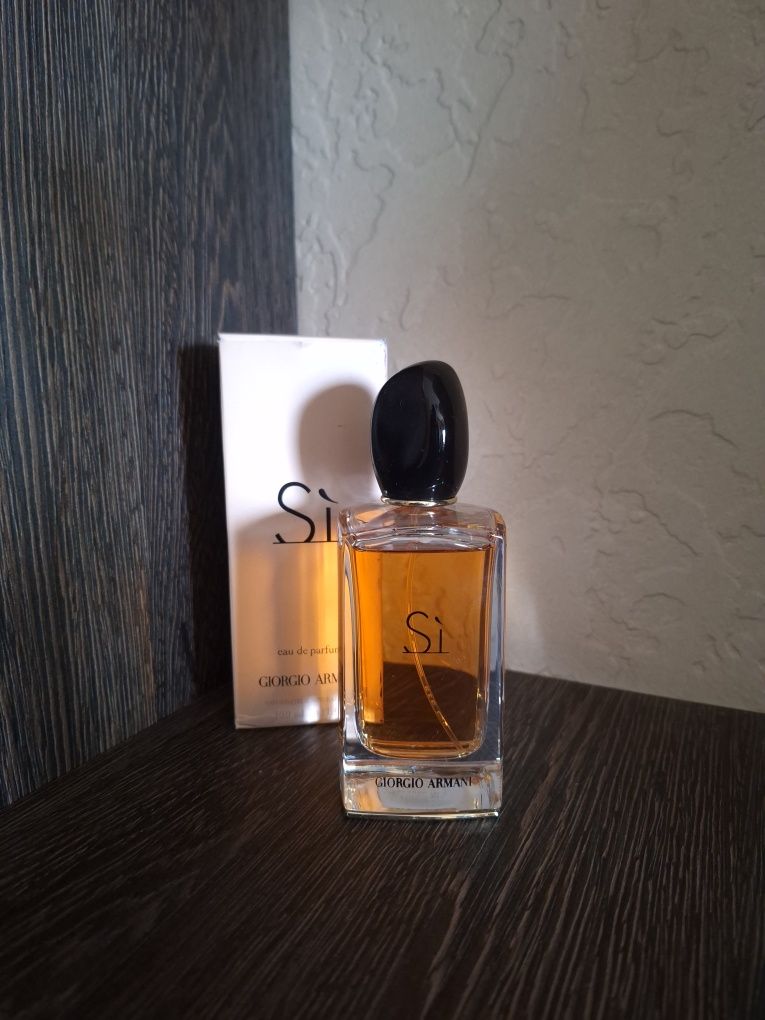 Giorgio Armani Si (дамски парфюм) 100ml