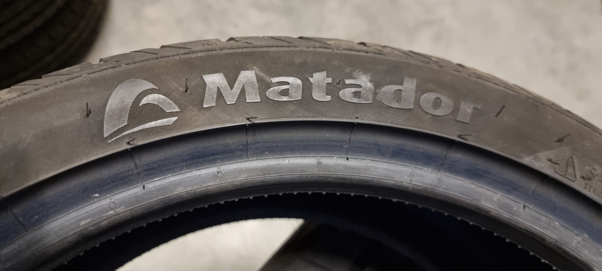 2бр Летни гуми 215/45/16 Matador