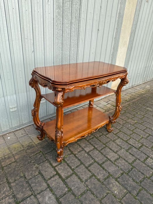 Барокова конзола за телевизор