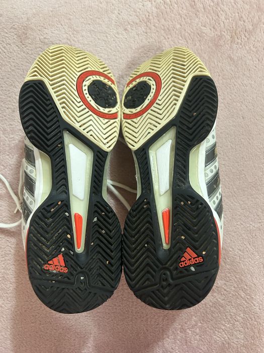 Adidași sport Adidas pentru tenis