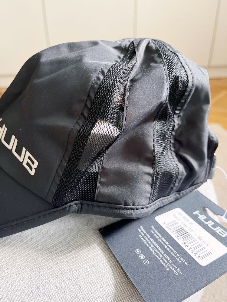 Спортна шапка с козирка за бягане трекинг HUUB Race Cap II