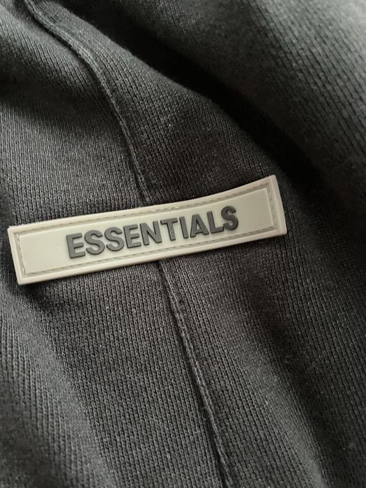 Pantaloni Essentials