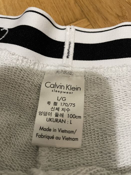 Дамски дънки панталони и къси calvin klein