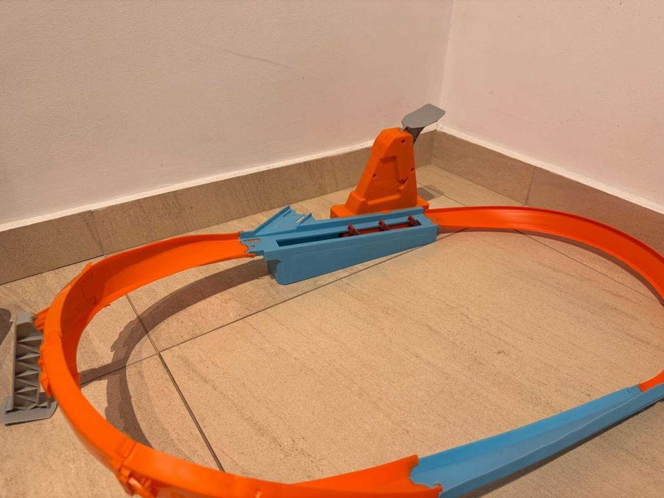 Писти Hot Wheels