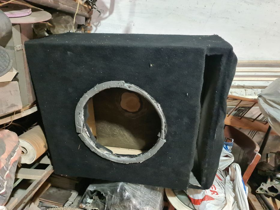 Короб под сабвуфера 15