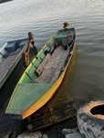 Vand barca de tabla  si  motor mercury de 5cp 4t
