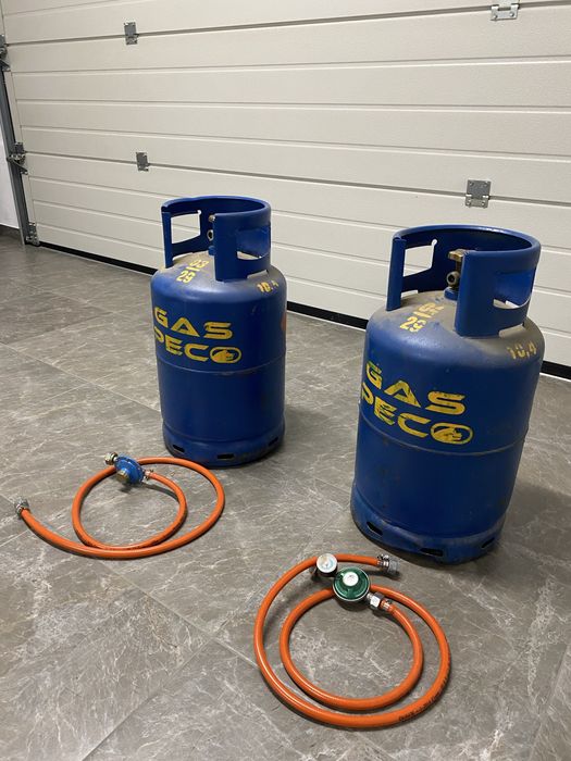 Vand doua buteli de gaz