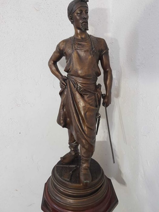 Statueta Bronz de dimensiuni mari!