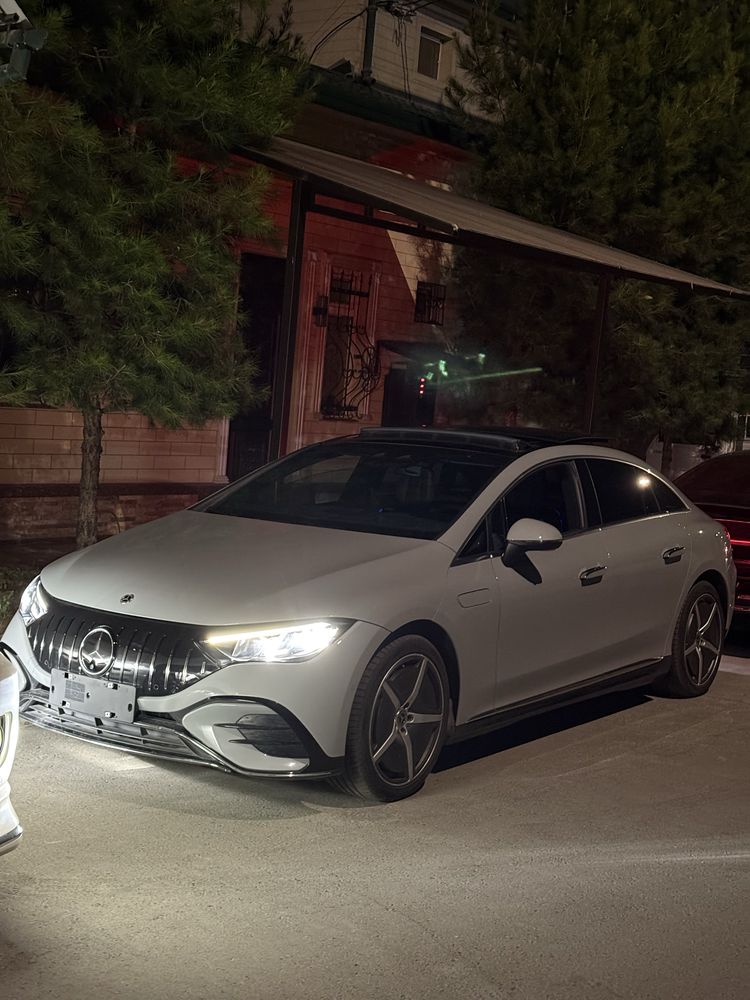 Mercedes Benz EQE 350+