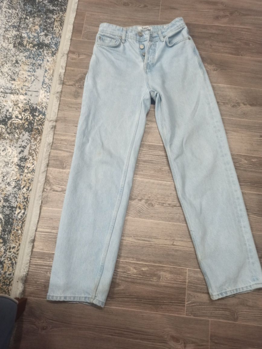 Мужские широкие джинсы