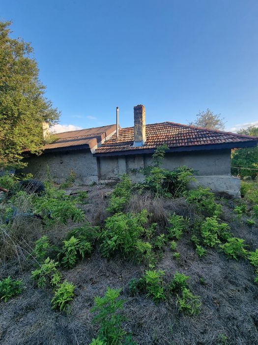 Продавам къща в с.Засмяно 70 000 евро