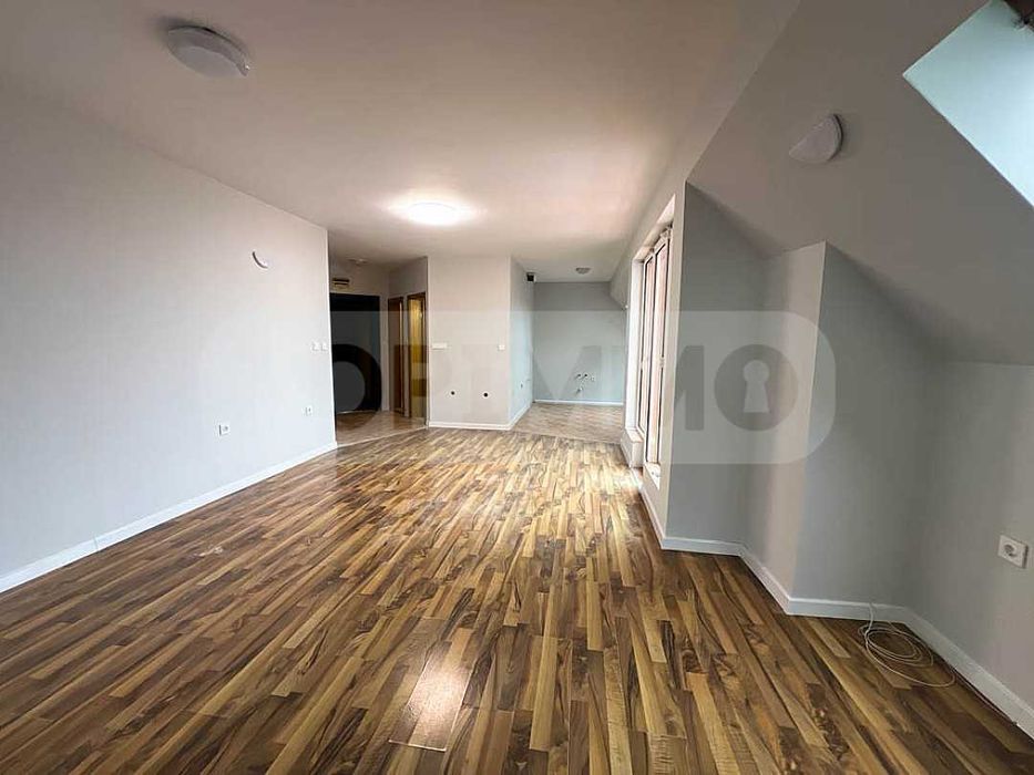 Продава се Двустаен апартамент в Варна, Център - 76 кв.м за 2039 €/кв.м - Снимка #7