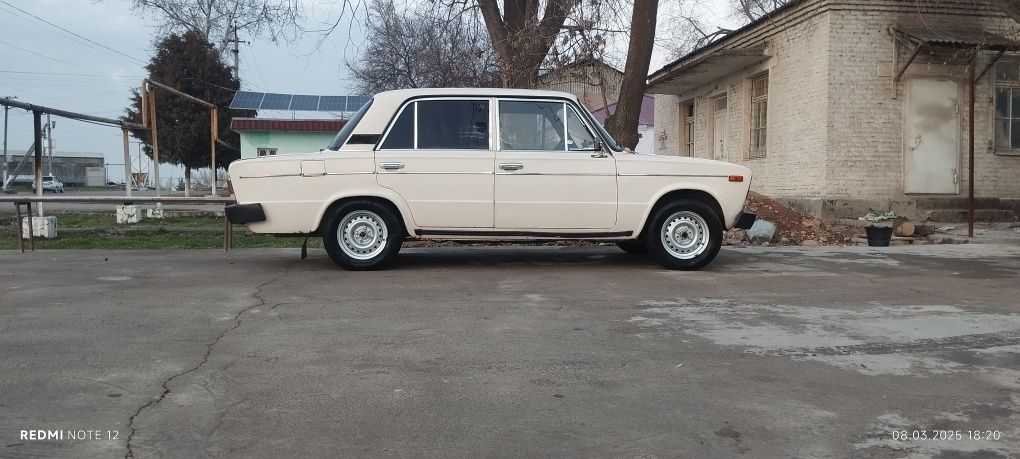 Vaz 21 06 sotiladi  zudlilk bilan naxt va naxt