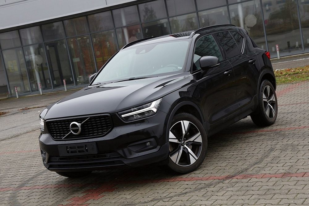 Volvo XC40 -R Design -2022 Recharge