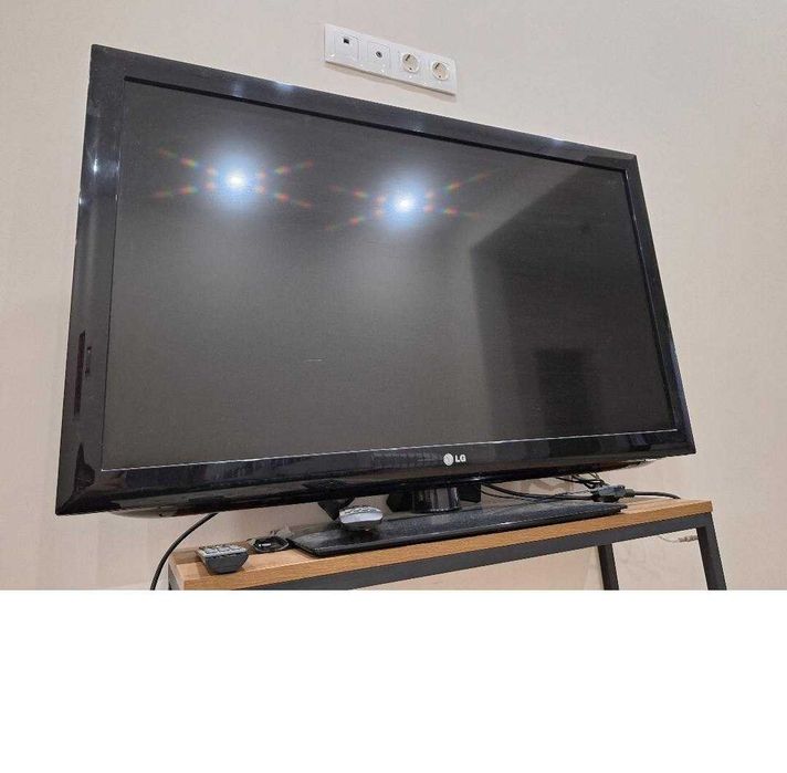 телевизор ЖК LG 102 диагональ