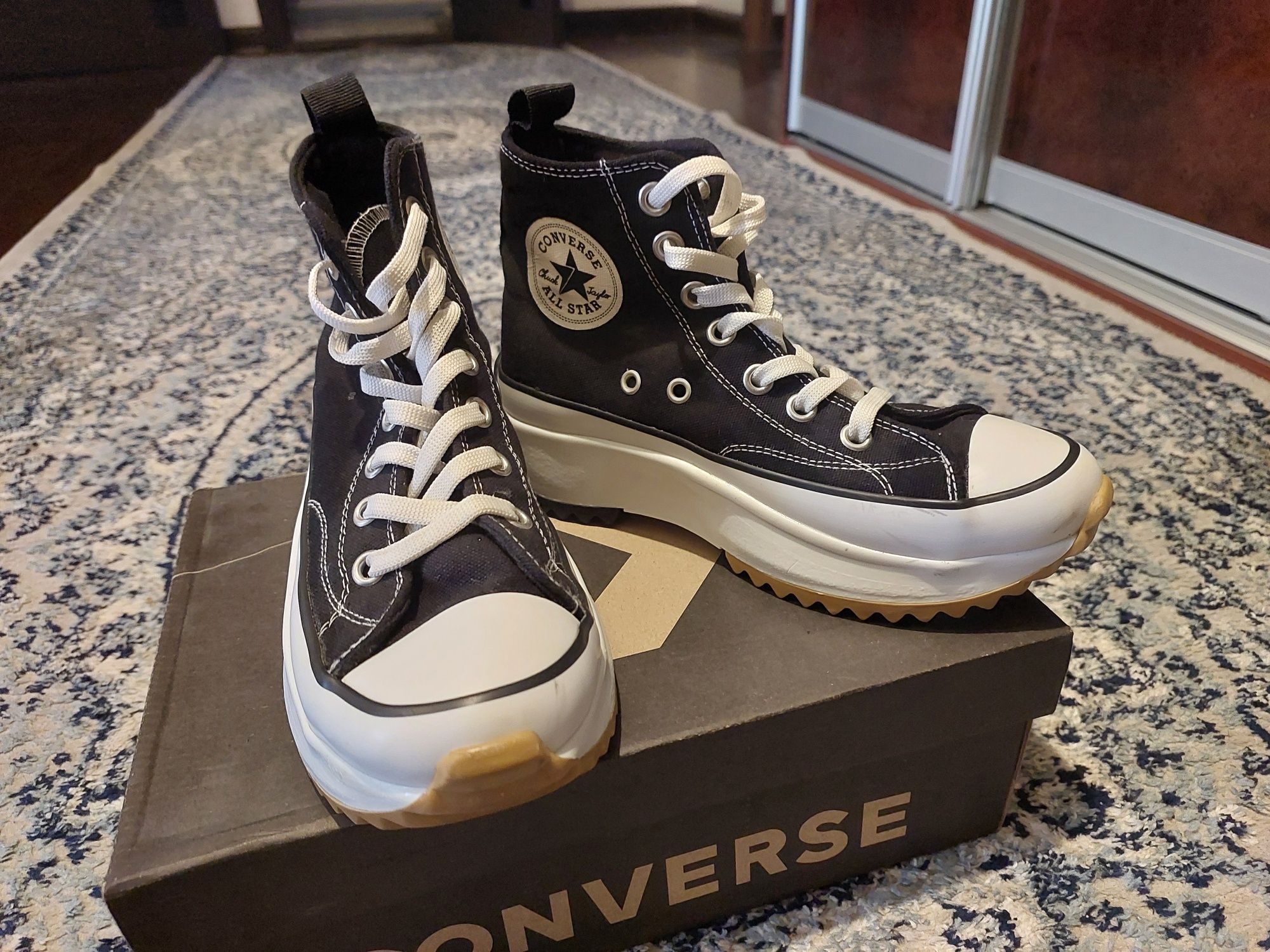 Продам кеды кроссовки Converse