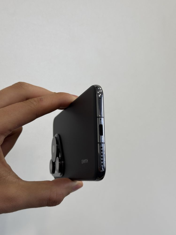 Продавам Huawei Pura 70 PRO