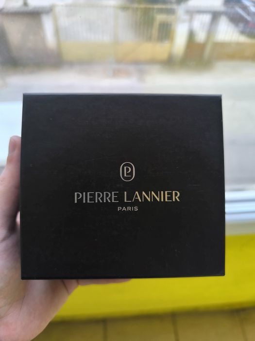 Чисто нов часовник Pierre Lannier Essential 387D174