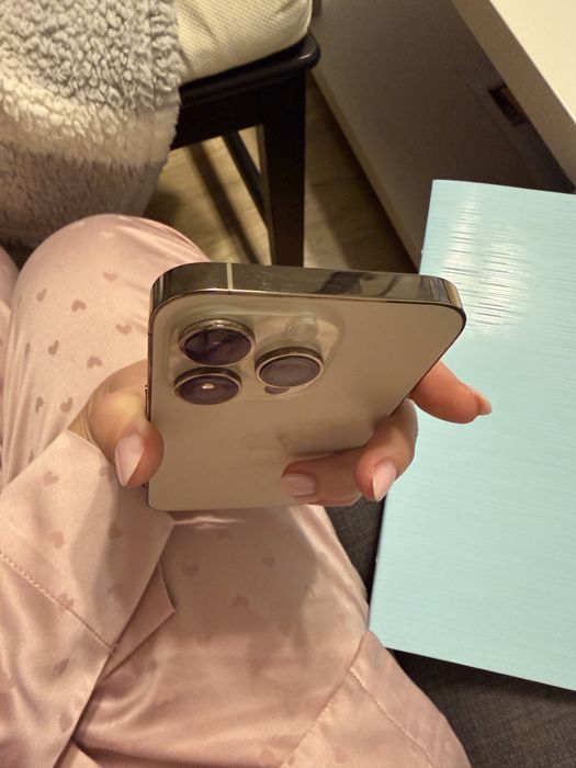 Iphone 14 Pro Gold neverlocked cutie