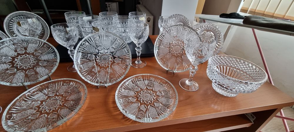 Obiecte de cristal - Pahare si farfurii