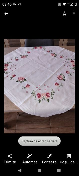 Fete de masa brodate