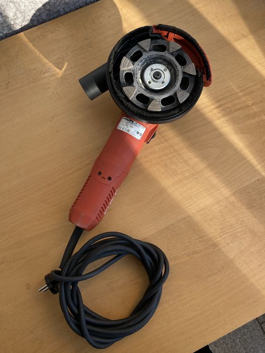 HILTI шлайф машина за шлайфане шлифоване на бетон камък мрамор и др.