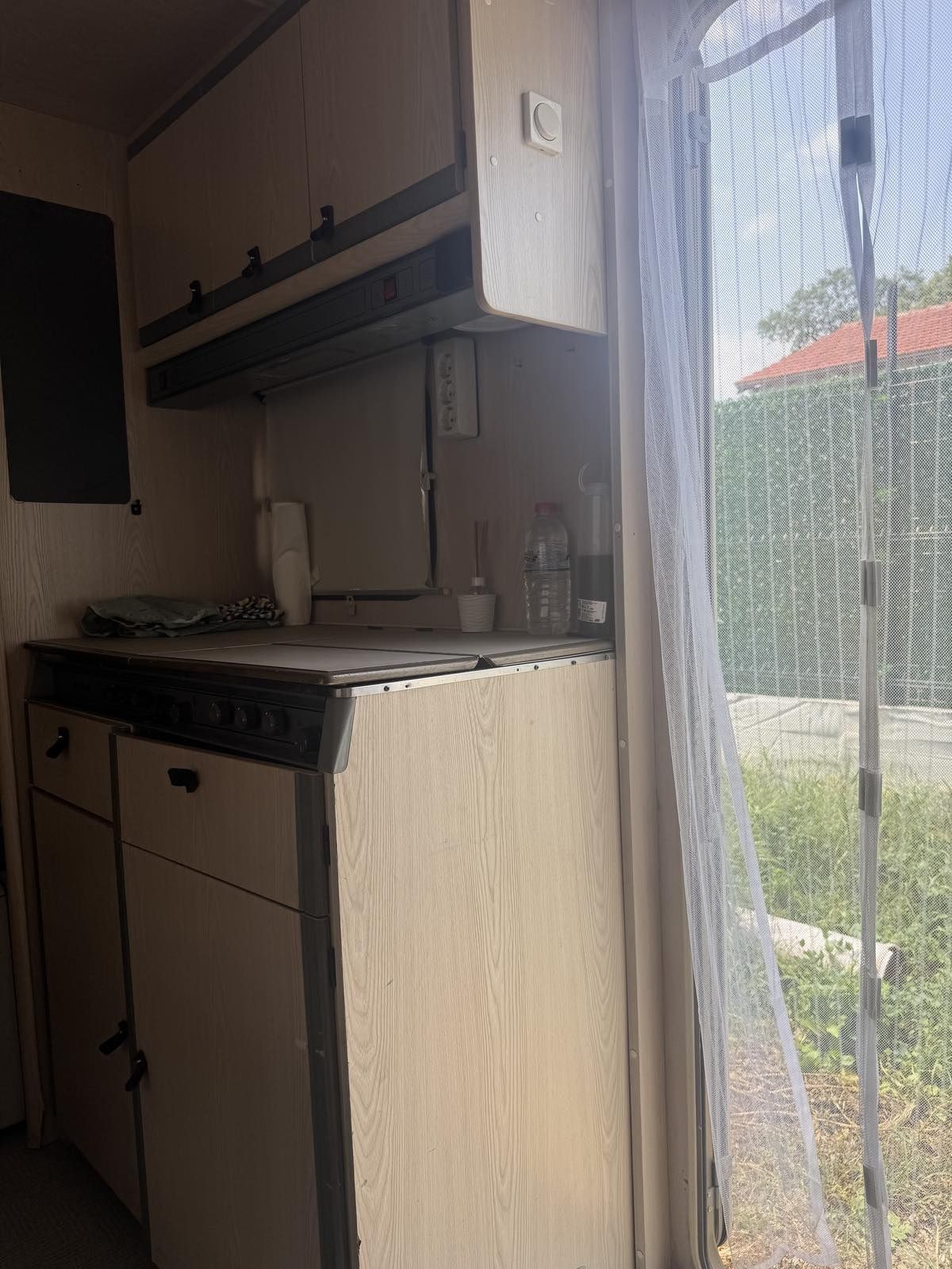 Продавам каравана Dethleffs MR3