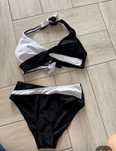 Costum de baie  ..