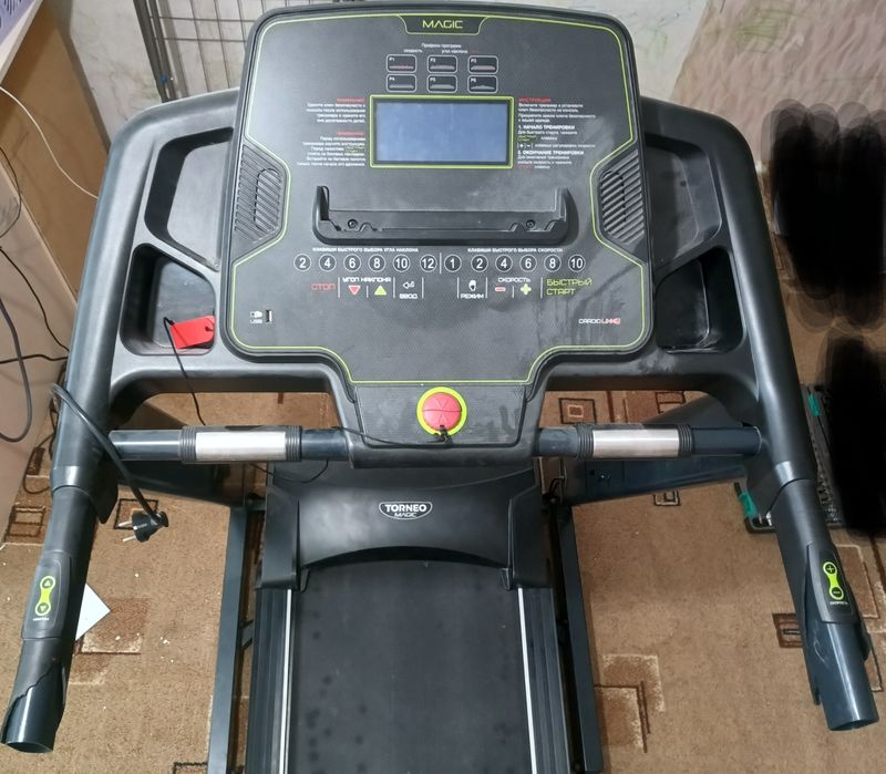 Продам беговую дорожку