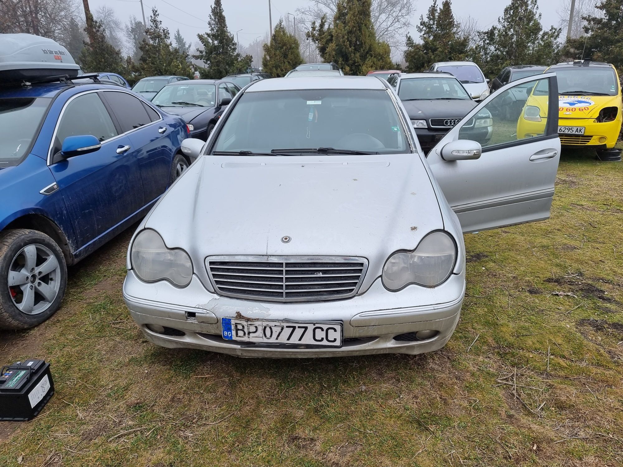 Мерцедес C220 CDI  дизел автоматик 2001 г само на части