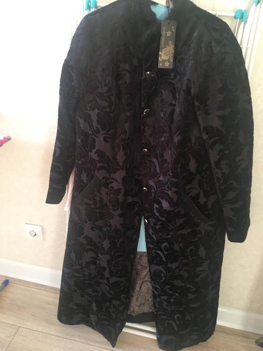 Продам новый женский чапан