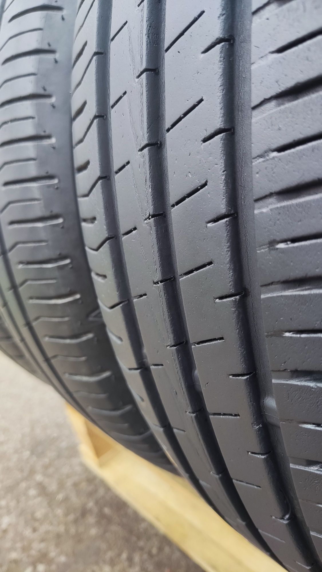 4бр. летни гуми 195/65/15 Falken Ziex
6.9mm
Добро състояние на гумите