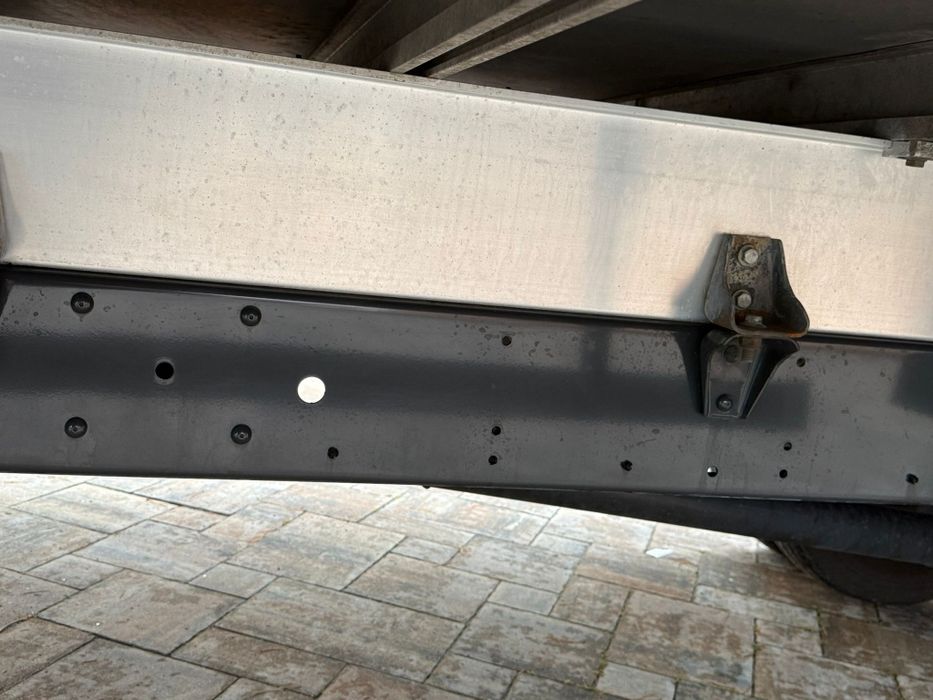 Iveco.daily.15.paleti2022.50c18.Se.poate.pune.si.lift.hidraulic.3.5.t