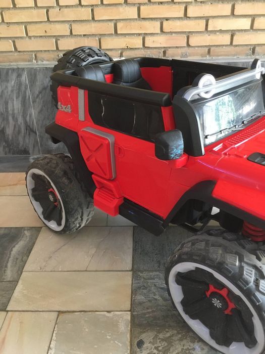 Продаётся детская машина 3млн