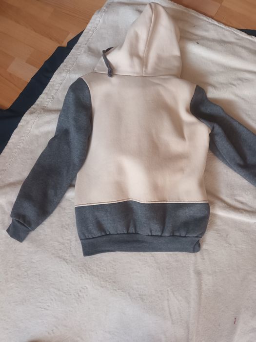 Продам костюм на девочку