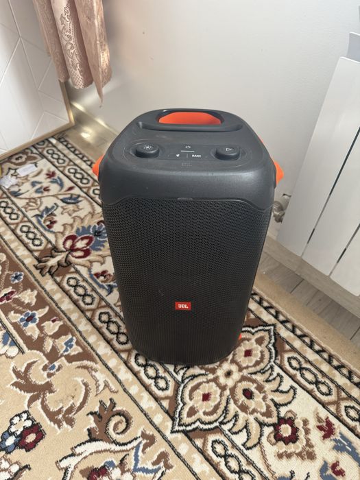 Продам Колонка JBL 110