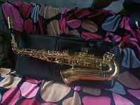 Saxofon lucien-300