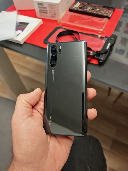 Huawei P30 Pro – ca nou la ecran și baterie!