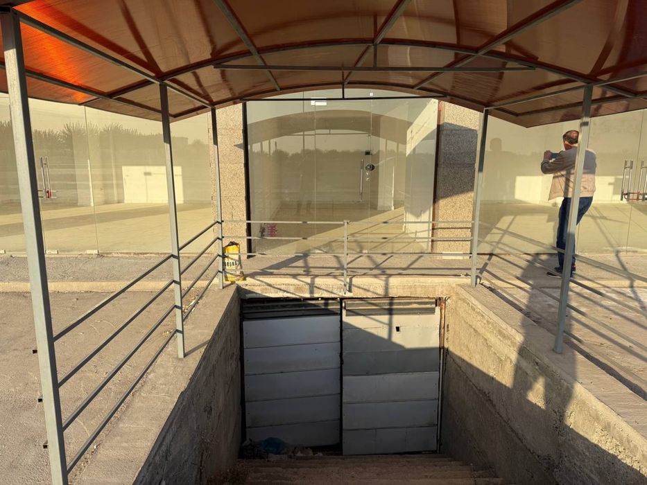 Magazin va boshqa xizmat kòrsatish uchun joy sotiladi