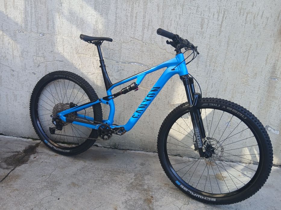Full Suspension Canyon 29er an 2023