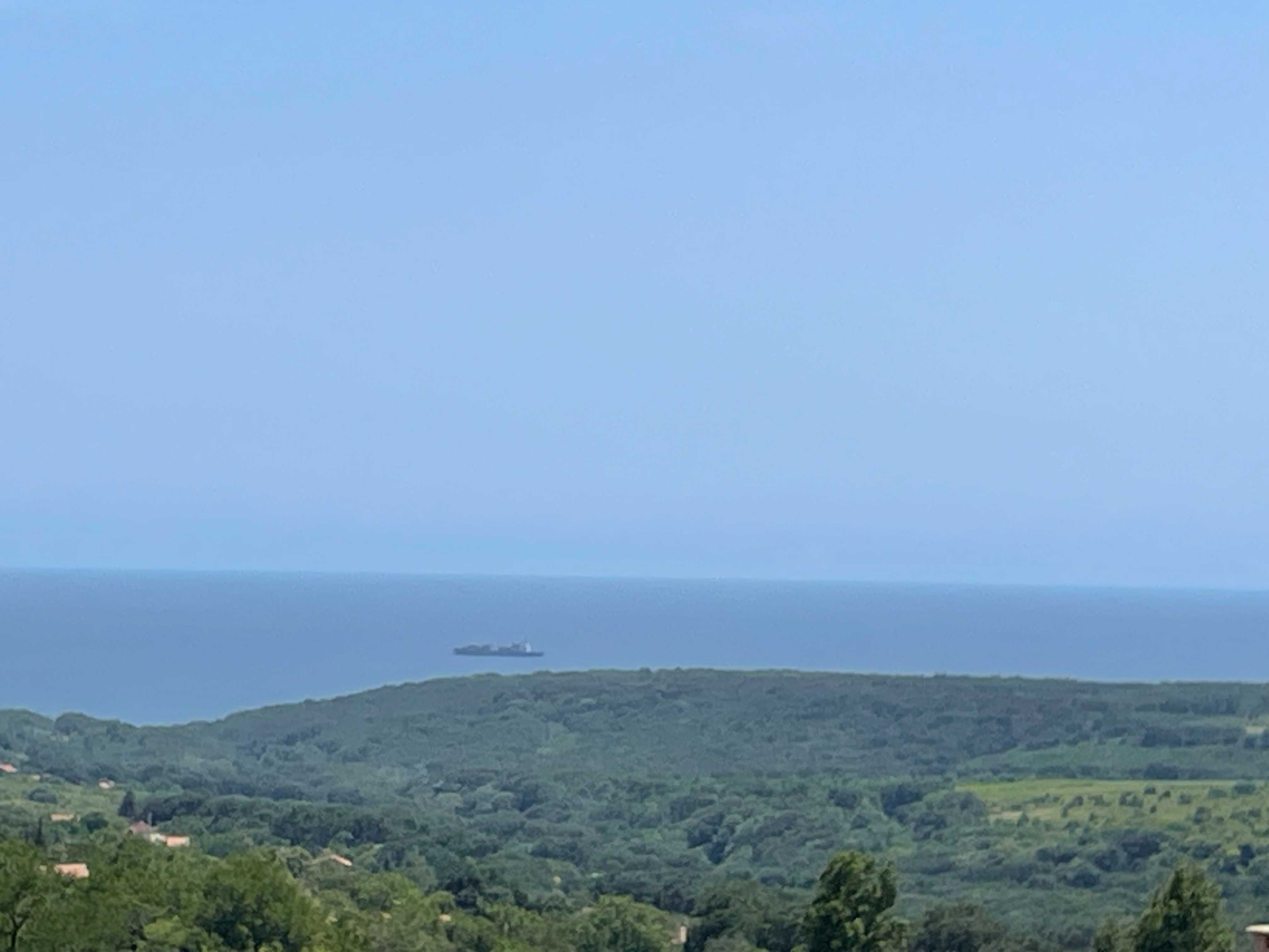Къща с басейн и морска панорама в м-т Боровец