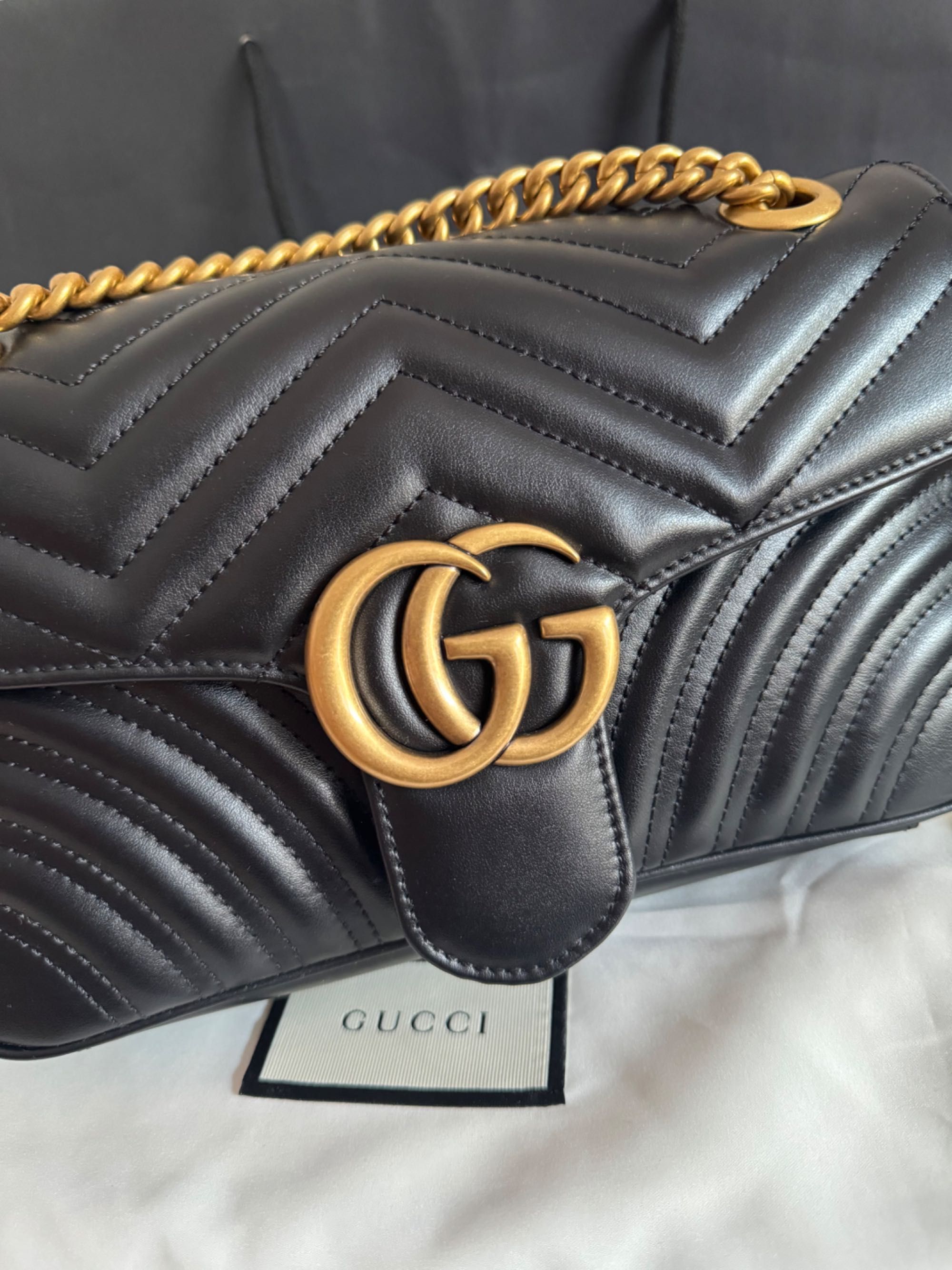 Geanta originală Gucci Marmont neagra din piele noua