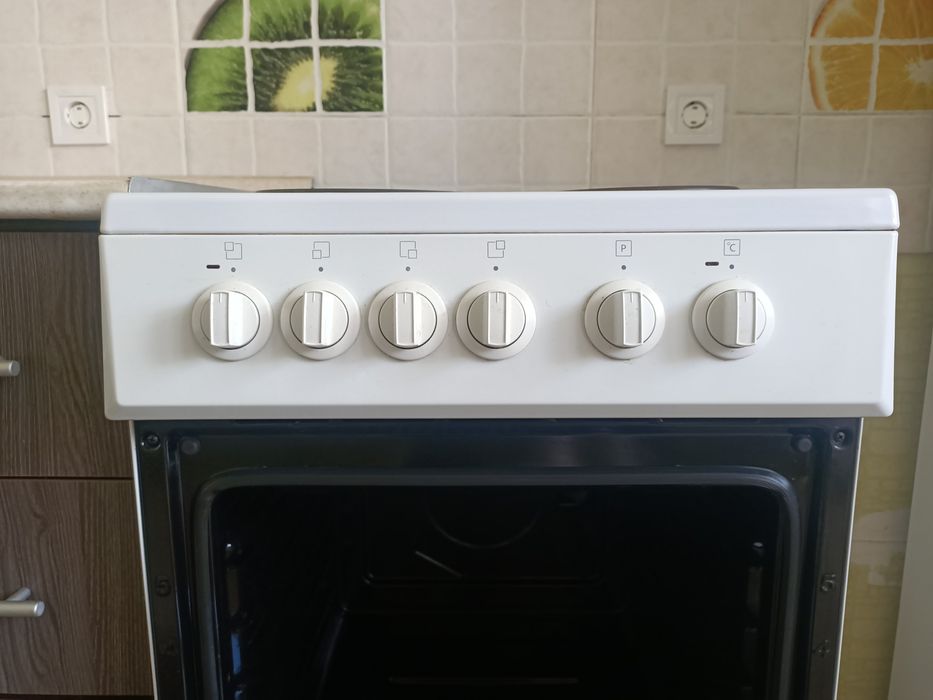 Продам электрическую плиту