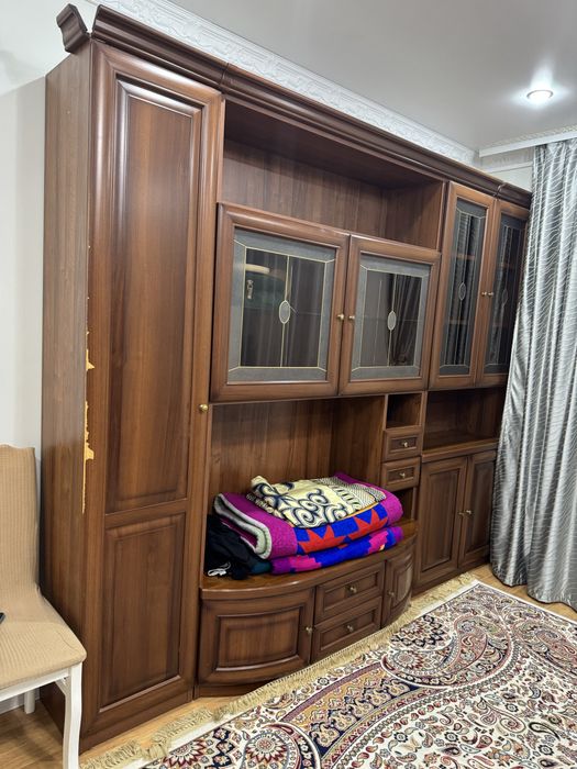 Продам стенку в хорошем состояний