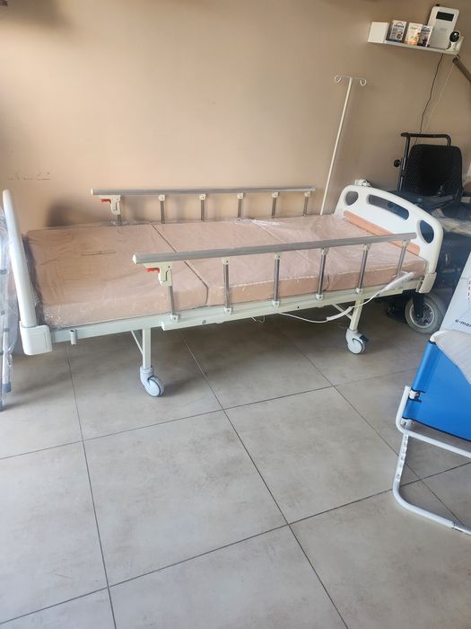 Електрическо болнично легло- ПОД НАЕМ