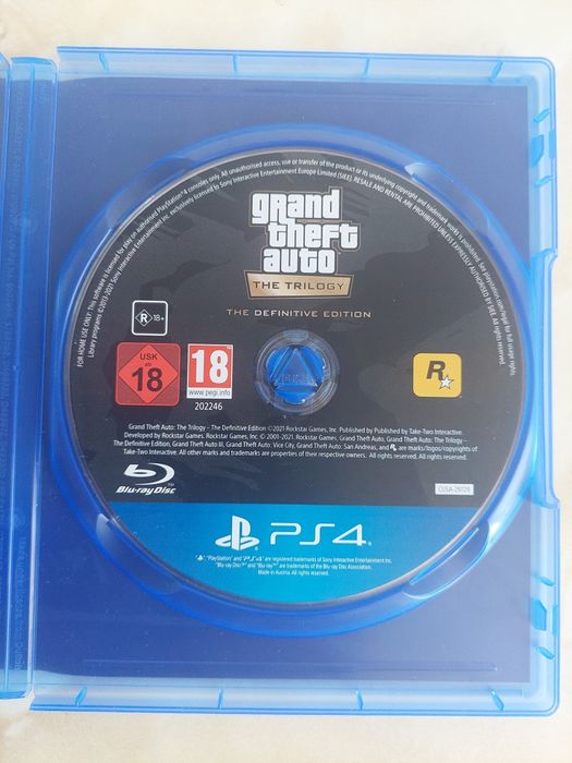 [PS4/PS5] Vând GTA "The Trilogy" (vice city, 3 + San Andreas) //poze