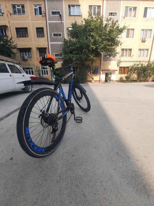 Moshina olganligim sababli sotyapman.hamma joyi yangi