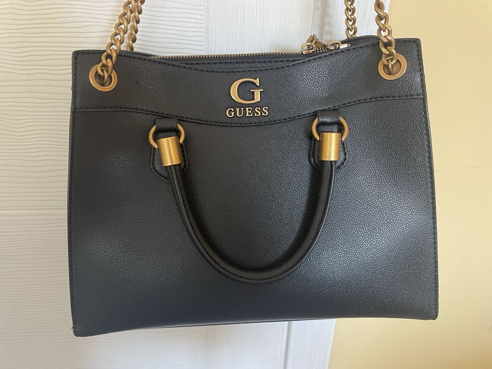 Чанта Guess